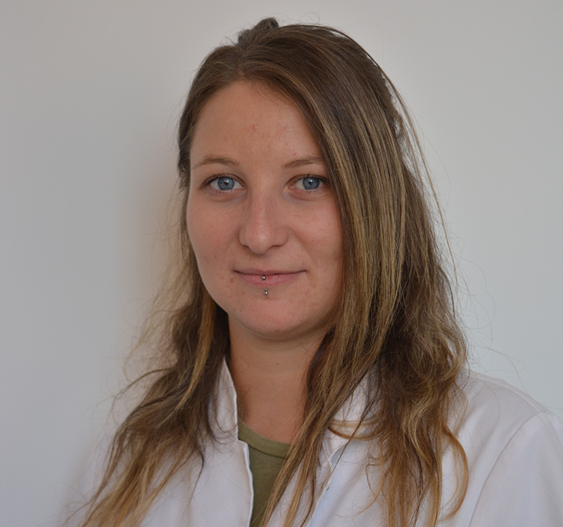 Mme Célia Mougey