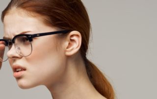 Myopie : pourquoi les chiffres explosent chez les jeunes générations ?